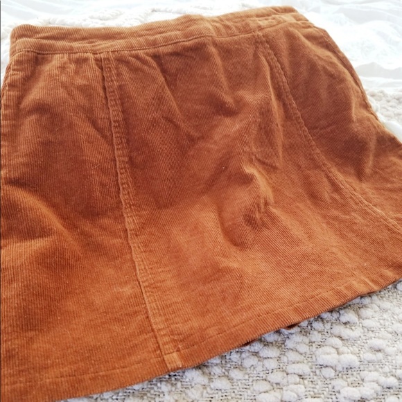 Brandy Melville Corduroy Button Up Skirt - Picture 3 of 3